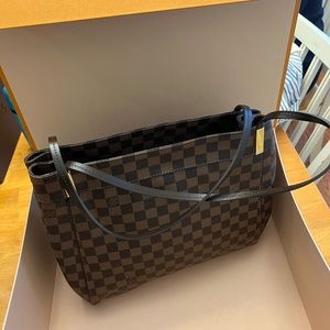Louis Vuitton Marylebone Handbag. Brand new never worn. Box and dust bag include